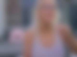 Fit Cougar's Live Sex Cam Show