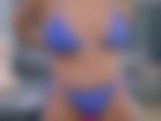 Fit Cougar's Live Sex Cam Show