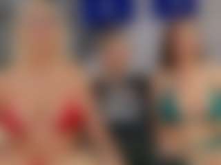 Fit Cougar MILF webcam performer live streaming