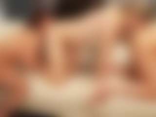 Fit Cougar's Live Sex Cam Show