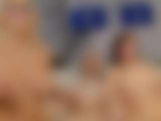 Fit Cougar's Live Sex Cam Show