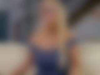 Live cam show with Fit Cougar - Blonde Hair on crypto-cams