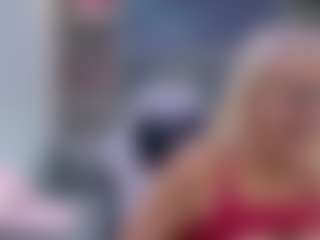 Live cam show with Fit Cougar - Interracial on Milfs Live