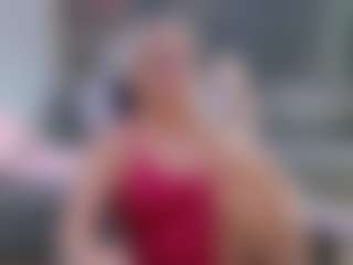 Fit Cougar's Live Sex Cam Show