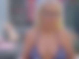 Live cam show with Fit Cougar - Trimmed Granny on fapnchat