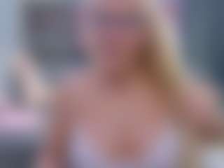 Live cam show with Fit Cougar - Athletic on slutload