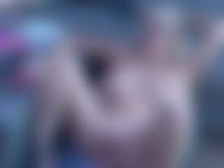 Fit Cougar's Live Sex Cam Show