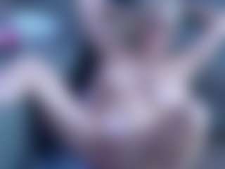 Fit Cougar's Live Sex Cam Show