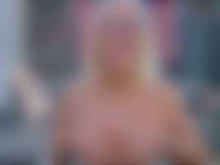 Live cam show with Fit Cougar - Strip on dropp.cam