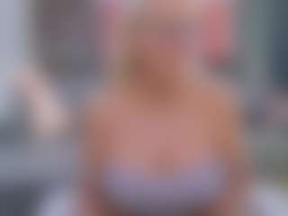 Live cam show with Fit Cougar - Foot Fetish Blonde Hair on sexytreat.net