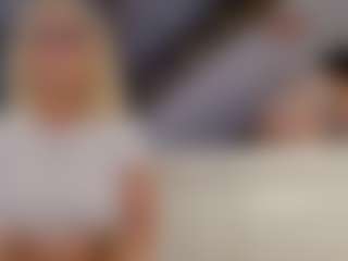 Fit Cougar's Live Sex Cam Show