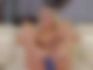 Fit Cougar's Live Sex Cam Show