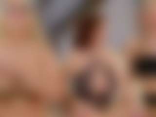 Fit Cougar's Live Sex Cam Show