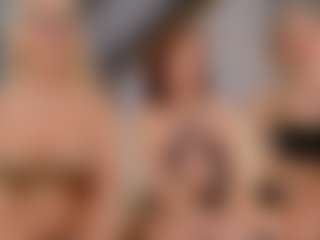 Fit Cougar's Live Sex Cam Show