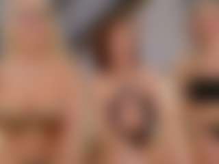 Fit Cougar's Live Sex Cam Show