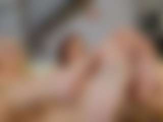 Fit Cougar's Live Sex Cam Show