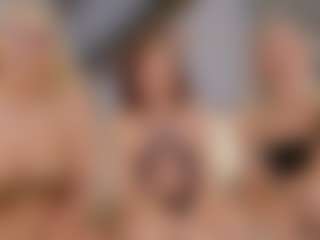 Fit Cougar's Live Sex Cam Show