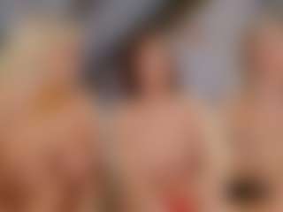 Fit Cougar's Live Sex Cam Show