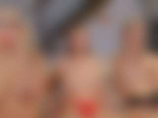 Fit Cougar's Live Sex Cam Show