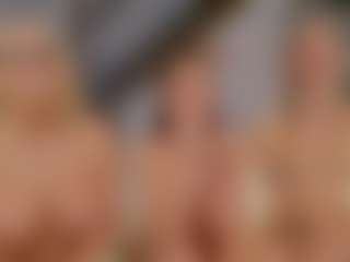 Fit Cougar's Live Sex Cam Show