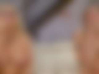 Fit Cougar's Live Sex Cam Show