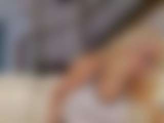 Fit Cougar's Live Sex Cam Show