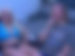 Live cam show with Fit Cougar - Mature on Camsoda