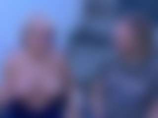Fit Cougar's Live Sex Cam Show