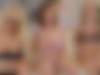 Fit Cougar's Live Sex Cam Show
