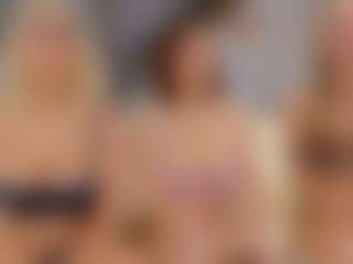 Fit Cougar's Live Sex Cam Show