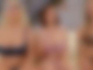 Fit Cougar's Live Sex Cam Show