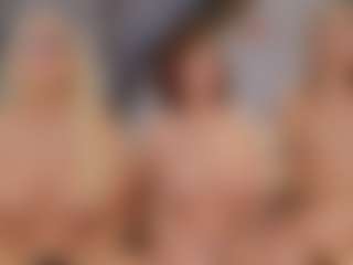 Fit Cougar's Live Sex Cam Show