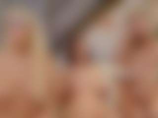 Fit Cougar's Live Sex Cam Show