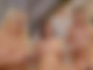 Fit Cougar's Live Sex Cam Show
