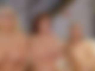 Fit Cougar's Live Sex Cam Show