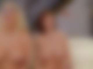 Fit Cougar's Live Sex Cam Show