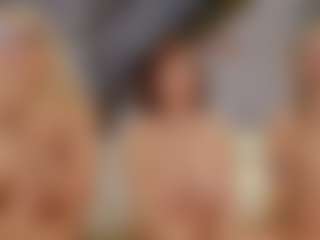 Fit Cougar's Live Sex Cam Show