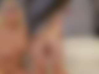 Fit Cougar's Live Sex Cam Show
