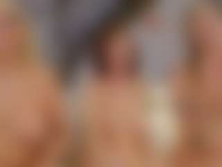 Fit Cougar's Live Sex Cam Show