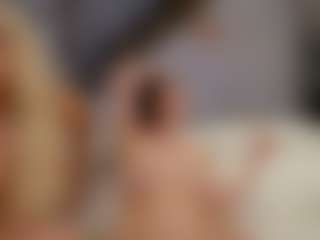 Fit Cougar's Live Sex Cam Show