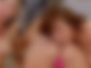 Fit Cougar's Live Sex Cam Show