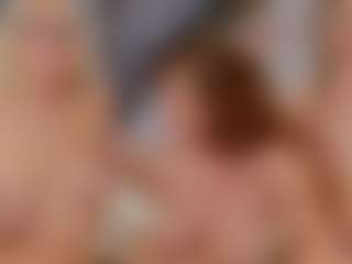 Fit Cougar's Live Sex Cam Show