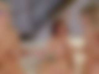 Fit Cougar's Live Sex Cam Show