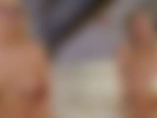 Fit Cougar's Live Sex Cam Show