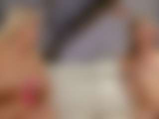 Fit Cougar's Live Sex Cam Show