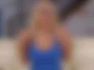 Live cam show with Fit Cougar - Oil on CSO-WL