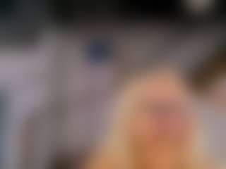 Fit Cougar's Live Sex Cam Show
