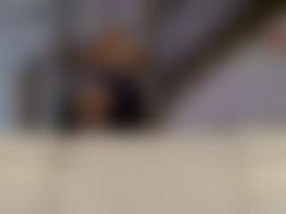 Fit Cougar's Live Sex Cam Show