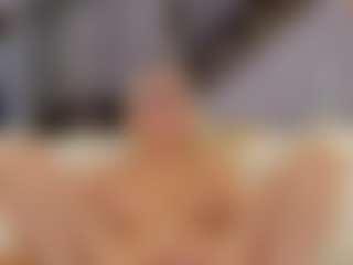 Fit Cougar's Live Sex Cam Show
