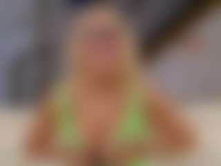 Live cam show with Fit Cougar - Athletic Dildo on Dare Cams